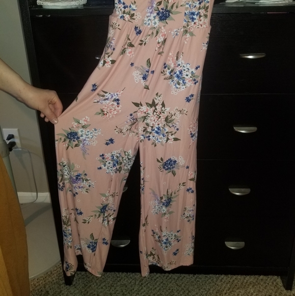 Jumper - Picture 2 of 2